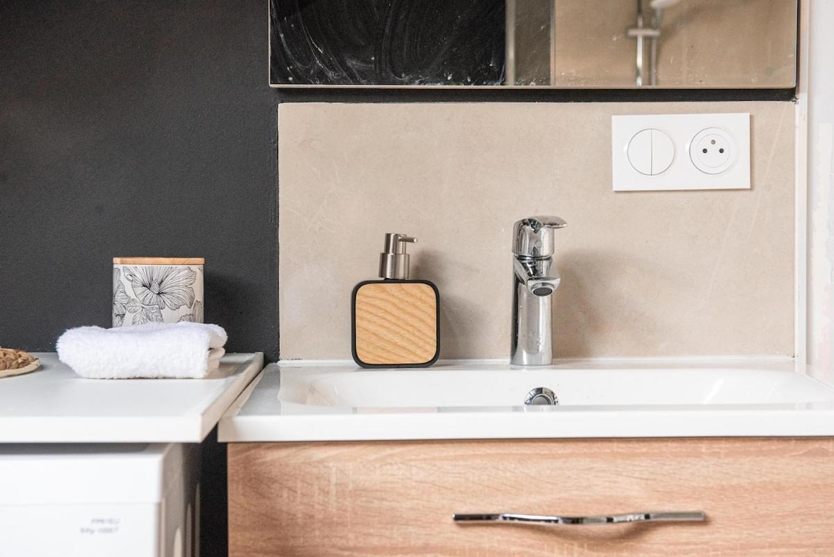 Appartement Les Coulisses - Duplex Au Centre - Parking Prive Colmar